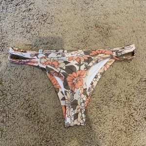Rhythm Floral Bottoms Size SMALL